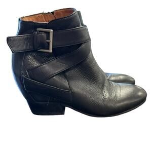 Gentle Souls Kenneth Cole Leather Heeled Ankle Bootie Black Size 7.5